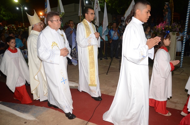 Multidão prestigia Missa Solene em Honra de Nossa Senhora do Perpétuo Socorro - Imagem 36