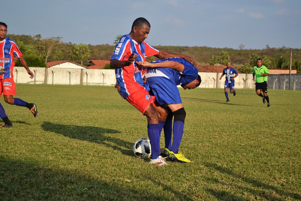 B. São José vence nos pênaltis e se consagra tricampeão do torneio de veteranos - Imagem 30