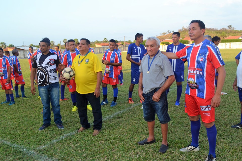 B. São José vence nos pênaltis e se consagra tricampeão do torneio de veteranos - Imagem 36