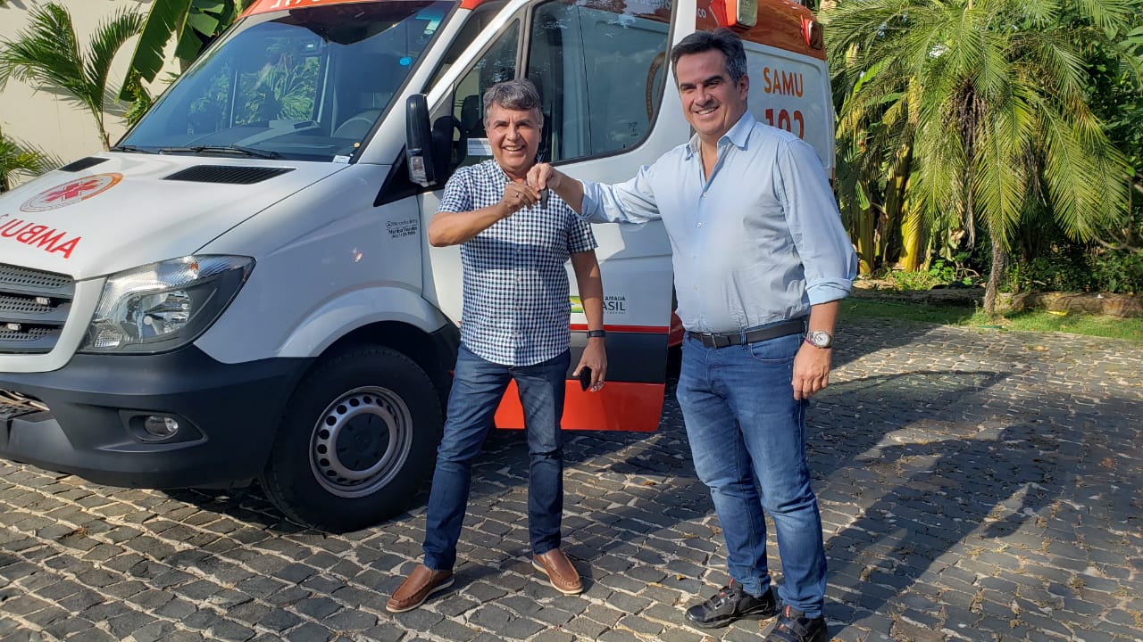 De nenhuma ambulância em atividade, município salta para 07 na atual gestão  - Imagem 1