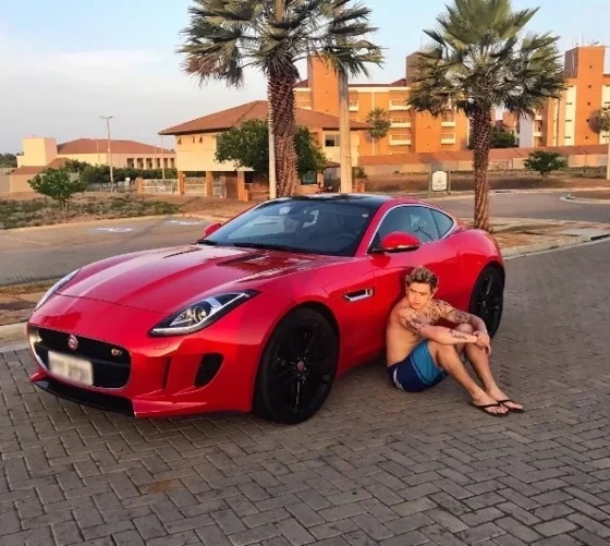 Whindersson, irmãos Neto e outros: veja os carrões dos youtubers - imagem 5728