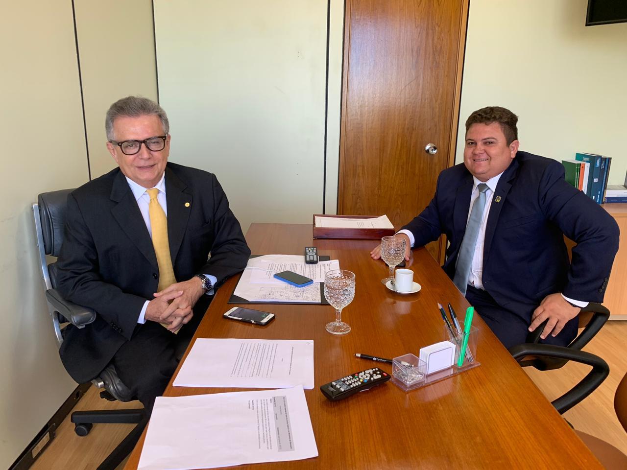 Prefeito Tairo busca recursos em Brasília para o município de Santo Inácio  - Imagem 12