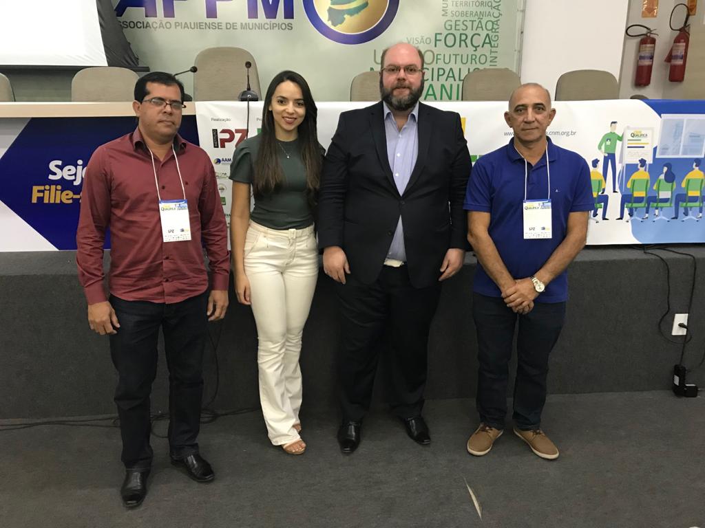 Equipe de Água Branca participa de curso de Alternativas para Incremento das Receitas Municipais - Imagem 1