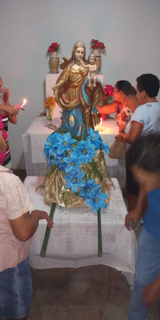 Na segunda noite de novena a comunidade recebe imagem de Nossa Senhora da Saúde - Imagem 10