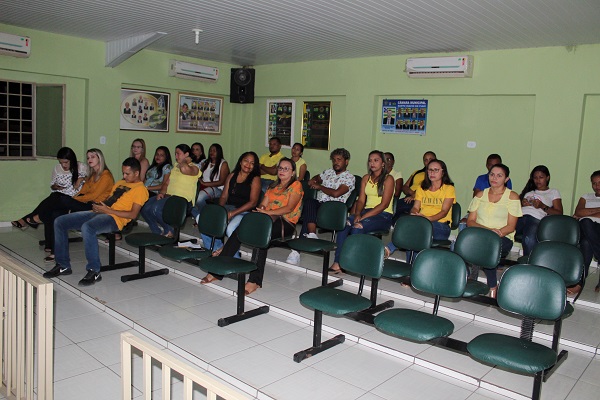 Servidores da saúde participam de palestra sobre o setembro amarelo  - Imagem 5