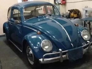 Caio Castro e suas máquinas: galã tem Ferrari, motos e clássicos - imagem 6280