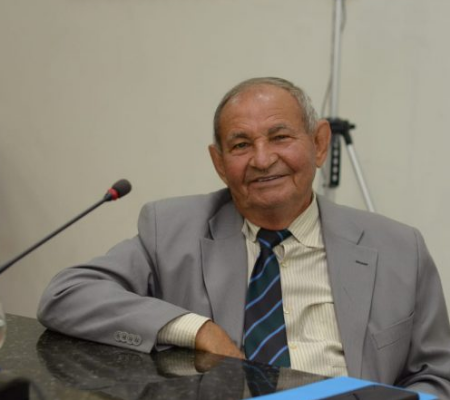 Vereador Dr.José Pinto solicita no plenário da Câmara títulos de cidadão piripiriense na sessão dessa terça 