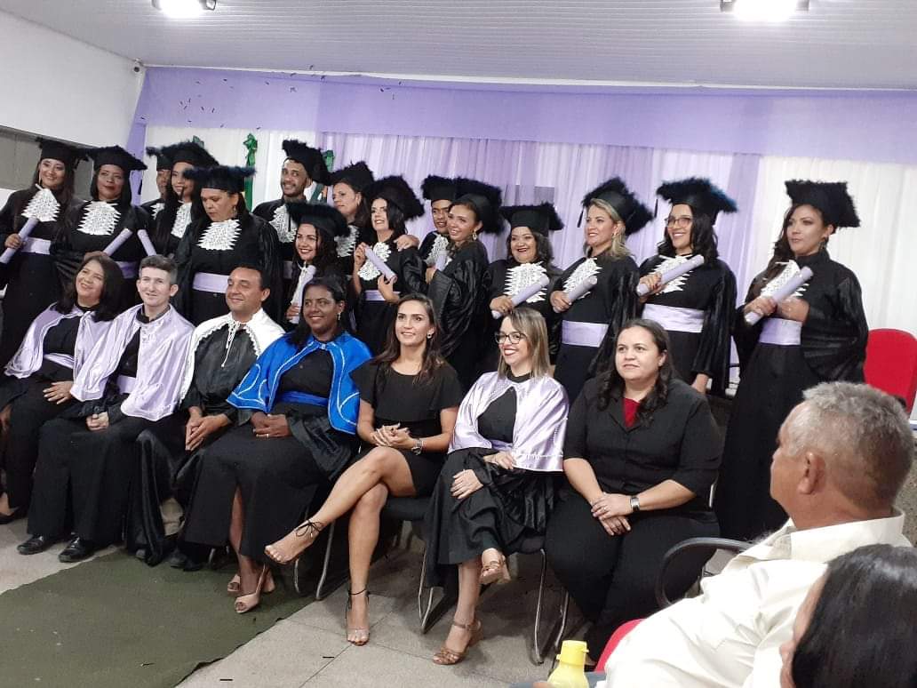 Formatura marcada pela emoção e histórias de superação 