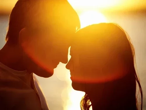 Os signos do zodíaco que mais se entregam no amor - imagem 6525