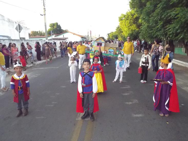 Cinema é tema de desfile cívico de 7 de setembro em Pedro II - Imagem 32