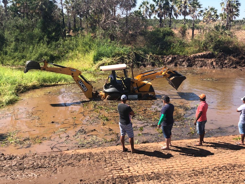 Espaço para banho no rio Canindé é limpo pela prefeitura - Imagem 5
