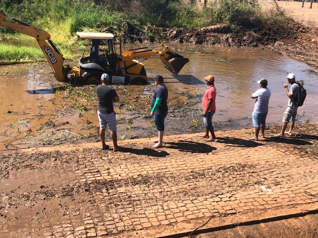 Espaço para banho no rio Canindé é limpo pela prefeitura - Imagem 7
