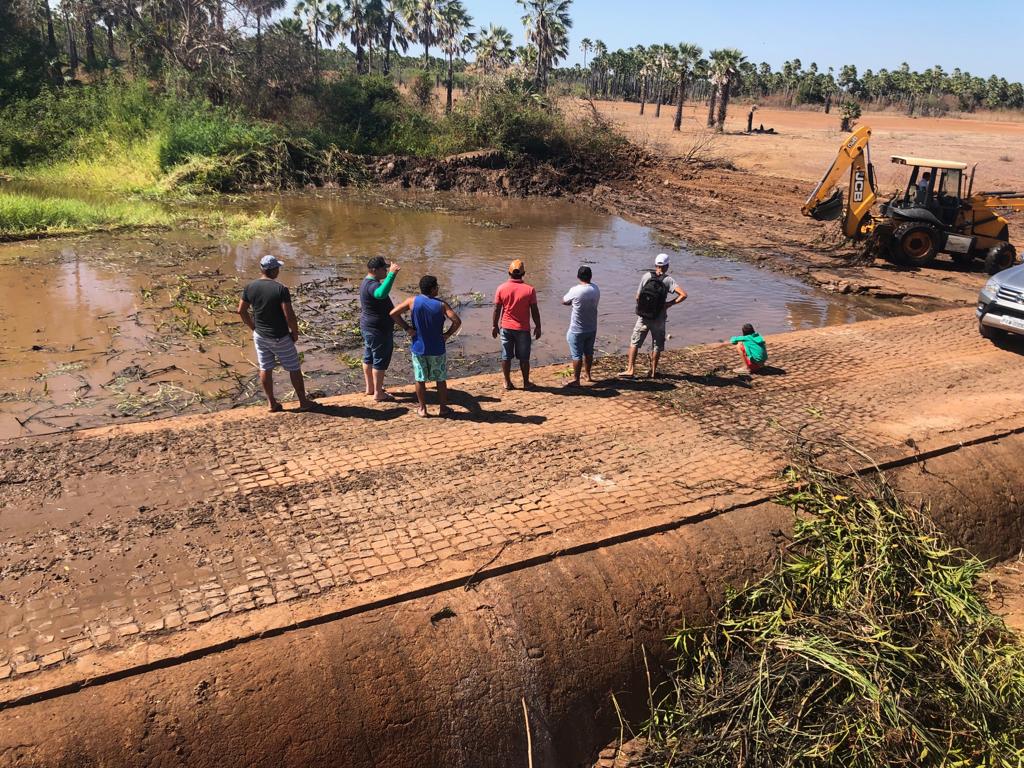 Espaço para banho no rio Canindé é limpo pela prefeitura - Imagem 4