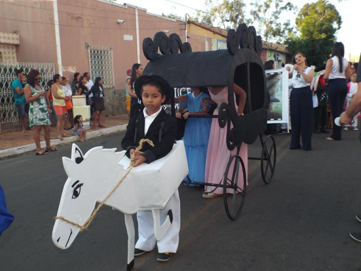Cinema é tema de desfile cívico de 7 de setembro em Pedro II - Imagem 2