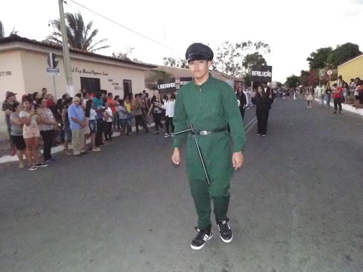 Cinema é tema de desfile cívico de 7 de setembro em Pedro II - Imagem 99