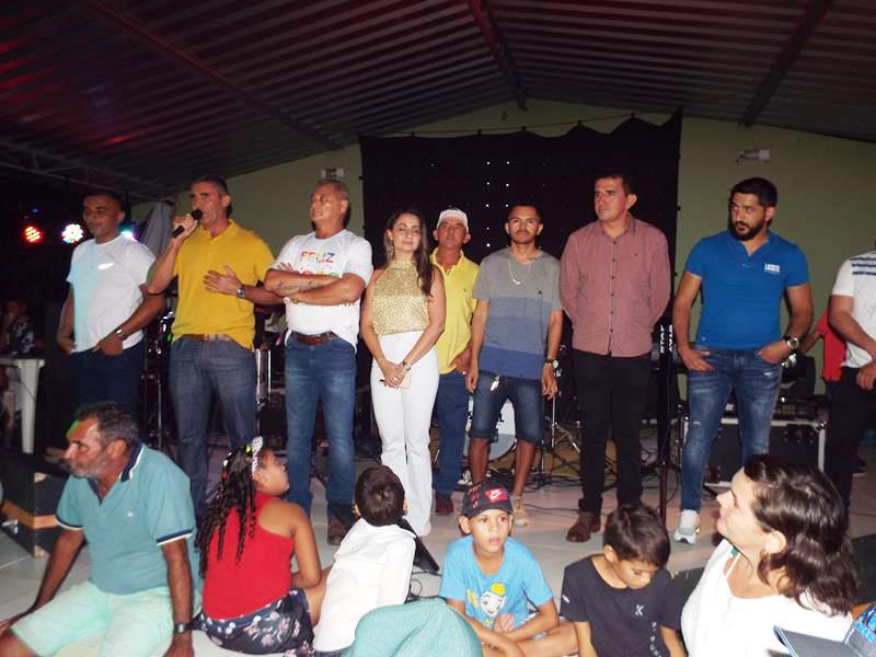 Milton Brandão: Réveillon no Kabana Resende marca a entrada do ano novo em clima de festa e confraternização  - Imagem 97