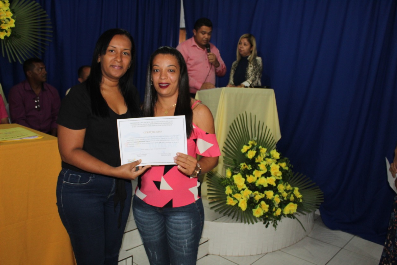 Conselheiros Tutelares são empossados para o quadriênio 2020/2024 em Santo Inácio do Piauí - Imagem 16