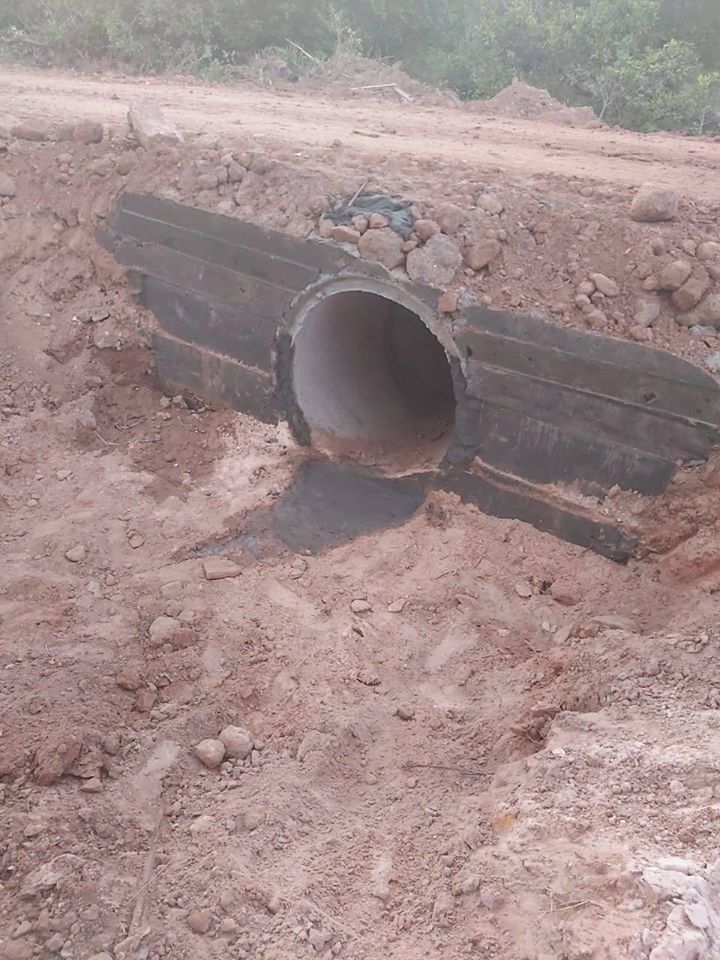 Prefeitura de Coivaras constrói pontilhão e recupera estrada nas comunidades Passatempo e Nova Vida - Imagem 2