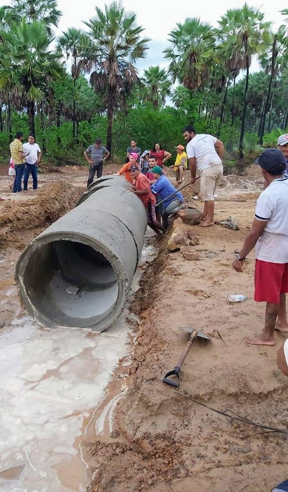 Prefeitura de Coivaras constrói pontilhão e recupera estrada nas comunidades Passatempo e Nova Vida - Imagem 1