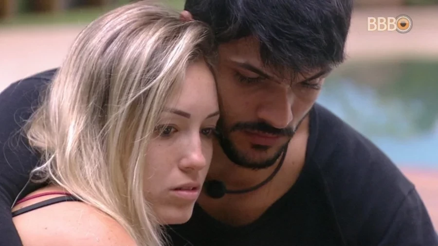 Relembre os casais que esquentaram todas as edições do BBB  - imagem 14158