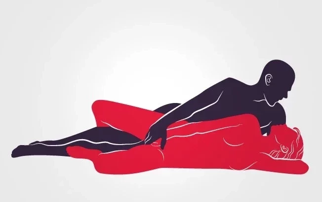 Sexo 'a la' BBB: Saiba posições sexuais para fazer debaixo do edredom - imagem 14617