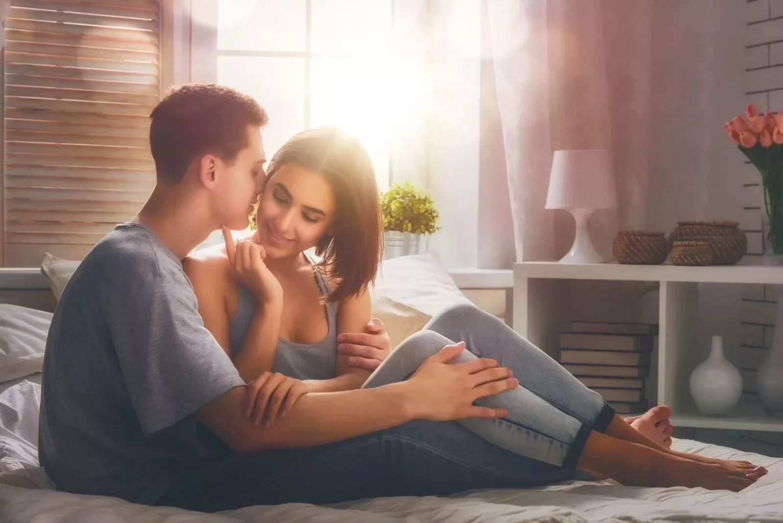 Veja os signos do zodíaco que adoram um grude no relacionamento - imagem 14848