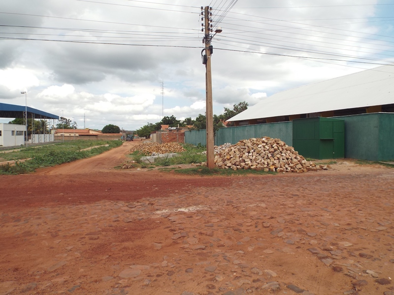 Município beneficiará diversas ruas com calçamento  - Imagem 7