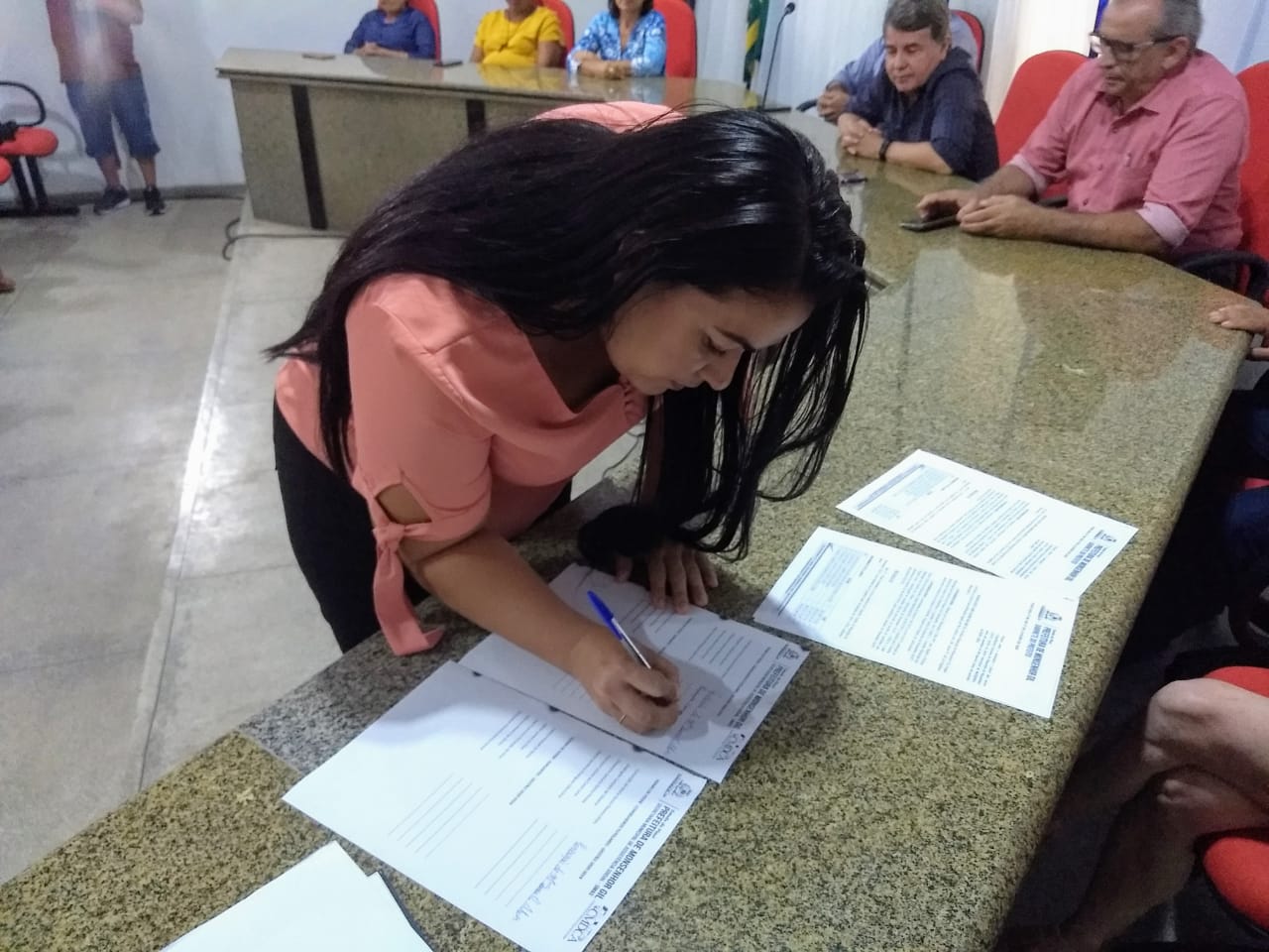 Empossados novos conselheiros tutelar de Monsenhor Gil com a presença de familiares e lideranças políticas  - Imagem 5