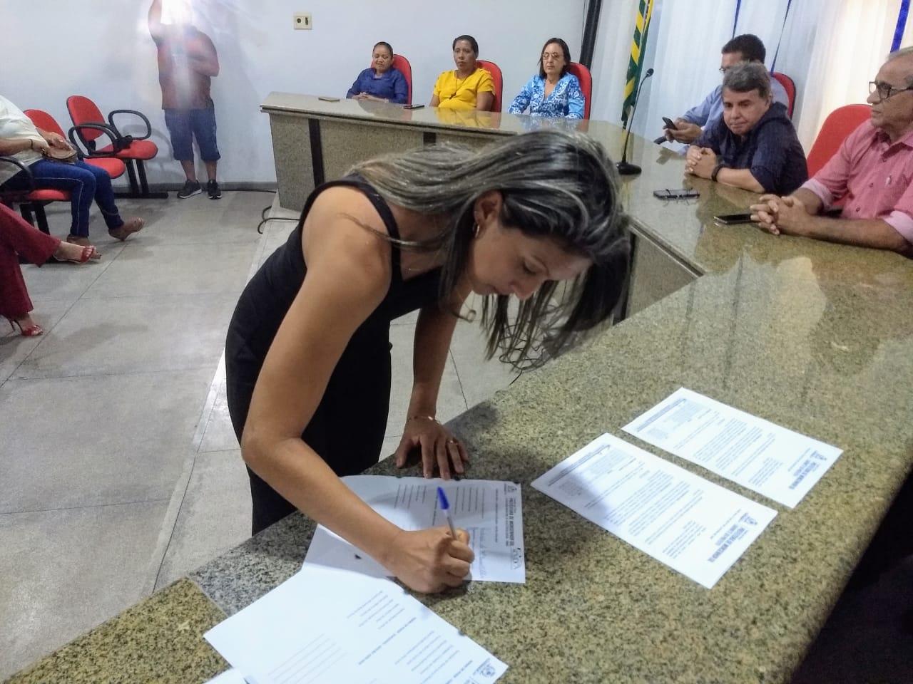 Empossados novos conselheiros tutelar de Monsenhor Gil com a presença de familiares e lideranças políticas  - Imagem 6