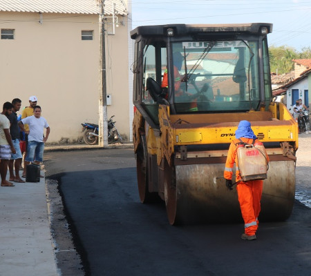 Nossa Sra. dos Remédios ganha pavimentação asfáltica 