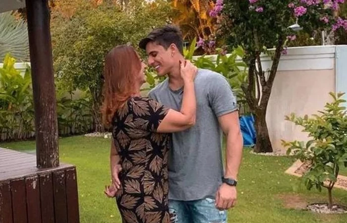 Relembre os casais de famosos que se separaram em 2020 - imagem 28541