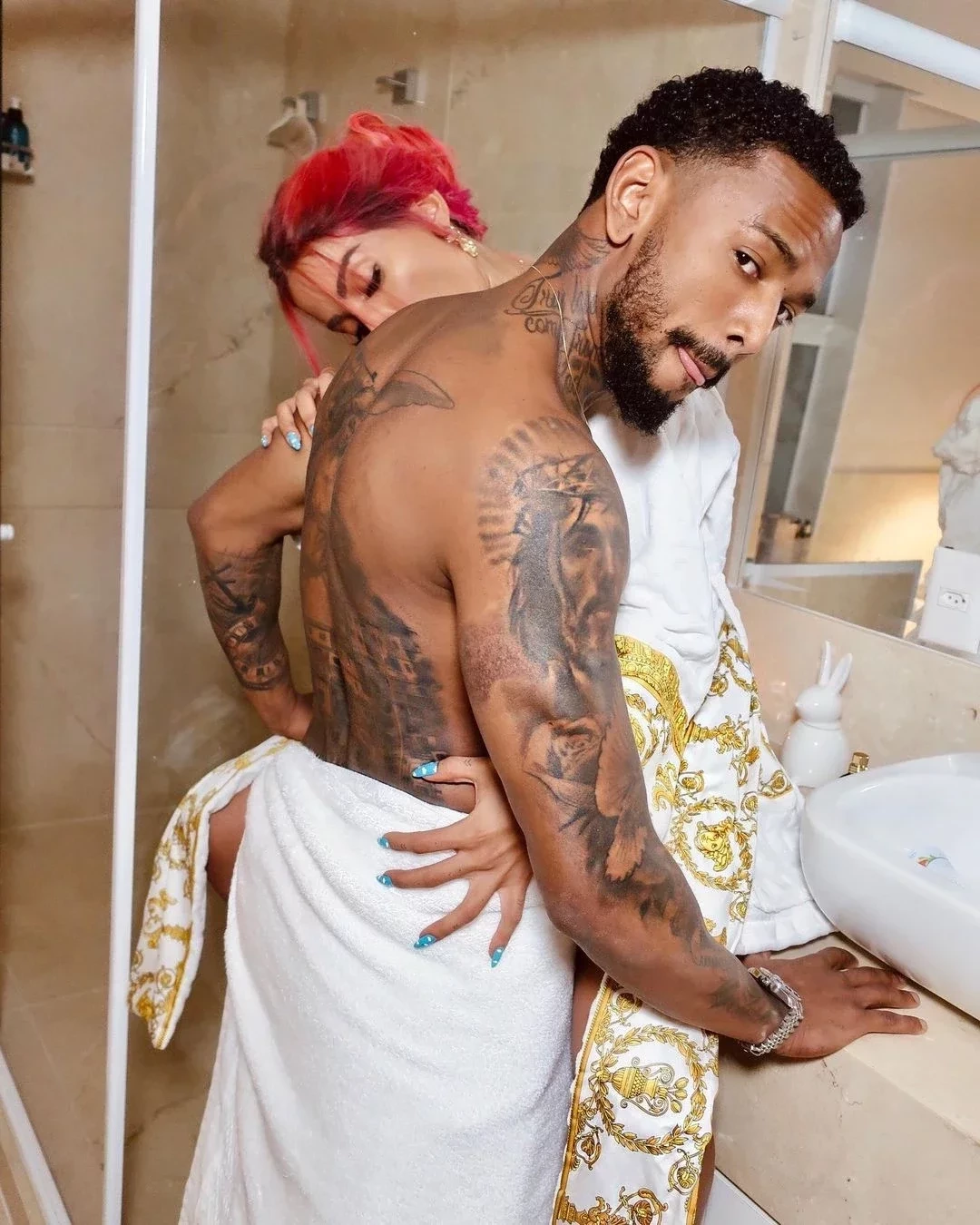 Nego do Borel faz ensaio ousado com Anitta no banheiro e é detonado - imagem 28583