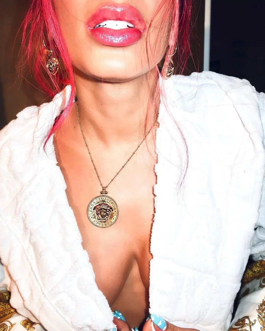 Nego do Borel faz ensaio ousado com Anitta no banheiro e é detonado - imagem 28586