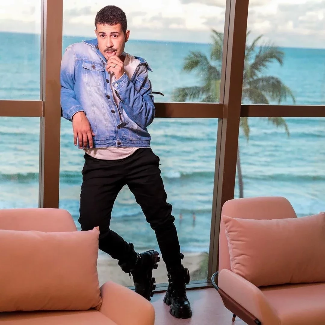 Carlinhos Maia revela novo apê luxuoso à beira-mar; veja fotos - imagem 28672