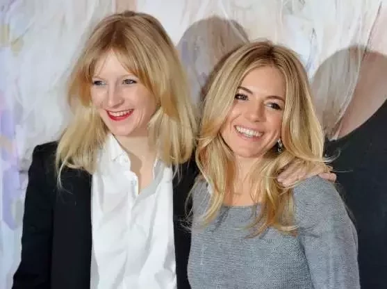 Conheça os famosos que têm irmãos lindos e que você não sabia - imagem 27859