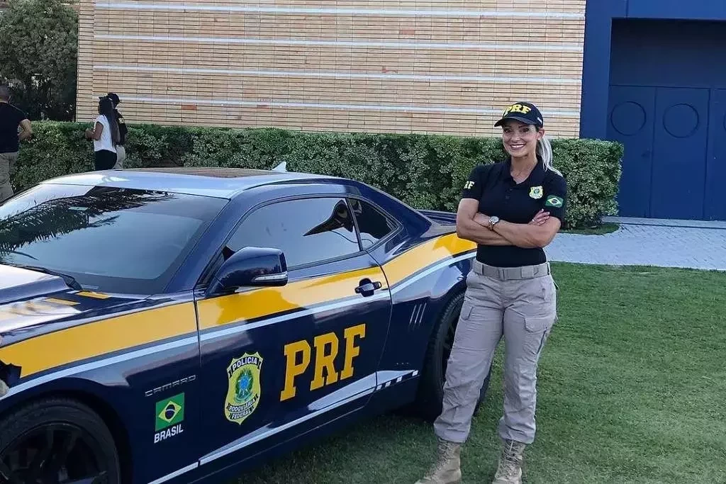 Ex-Loira do Tchan, Silmara Miranda vira policial rodoviária; fotos - imagem 29176