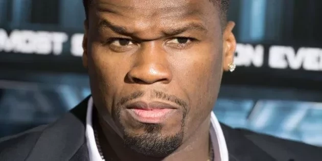 Conheça os famosos atingidos por ovos, absorvente e até animais mortos - imagem 29439