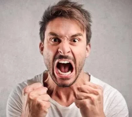 Confira os signos que ficam com raiva de forma muito rápida