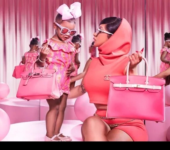 10 crianças tão poderosas nas redes sociais quanto os pais famosos - imagem 29675