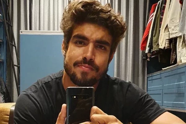 Astros que usaram aplicativos de relacionamento para encontrar um amor - imagem 29983