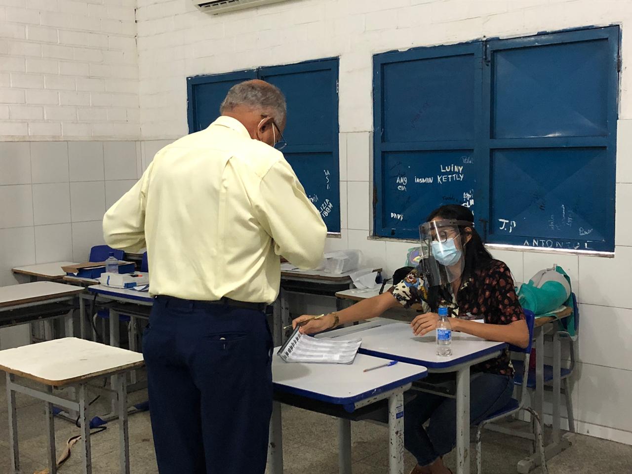 Dr. Pessoa durante votação (Divulgação)