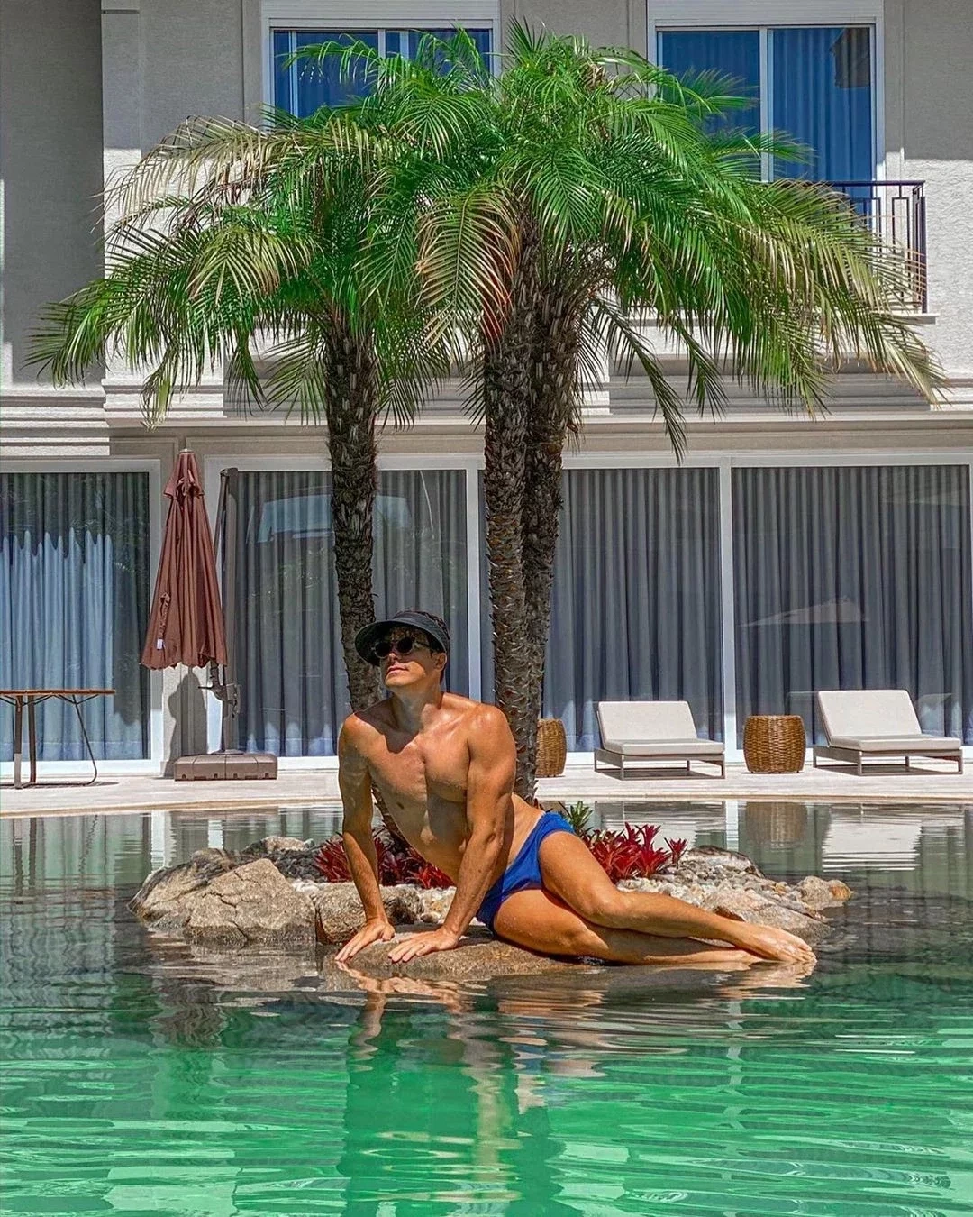 Veja quanto custa a piscina com 'praia' e 'ilha' do Rodrigo Faro - imagem 30209