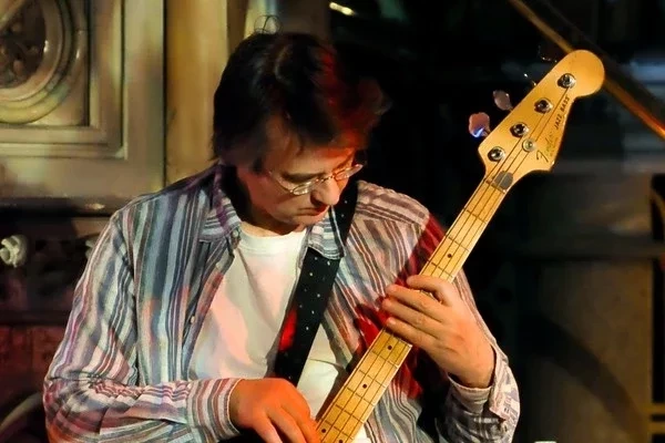 Relembre as celebridades que morreram vítimas da covid-19 - imagem 30319