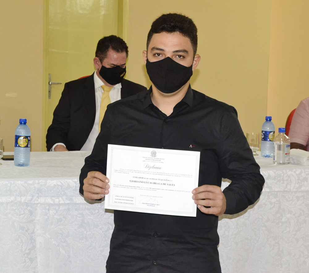 Prefeito eleito Genival Bezerra é diplomado pela Justiça Eleitoral - Imagem 18