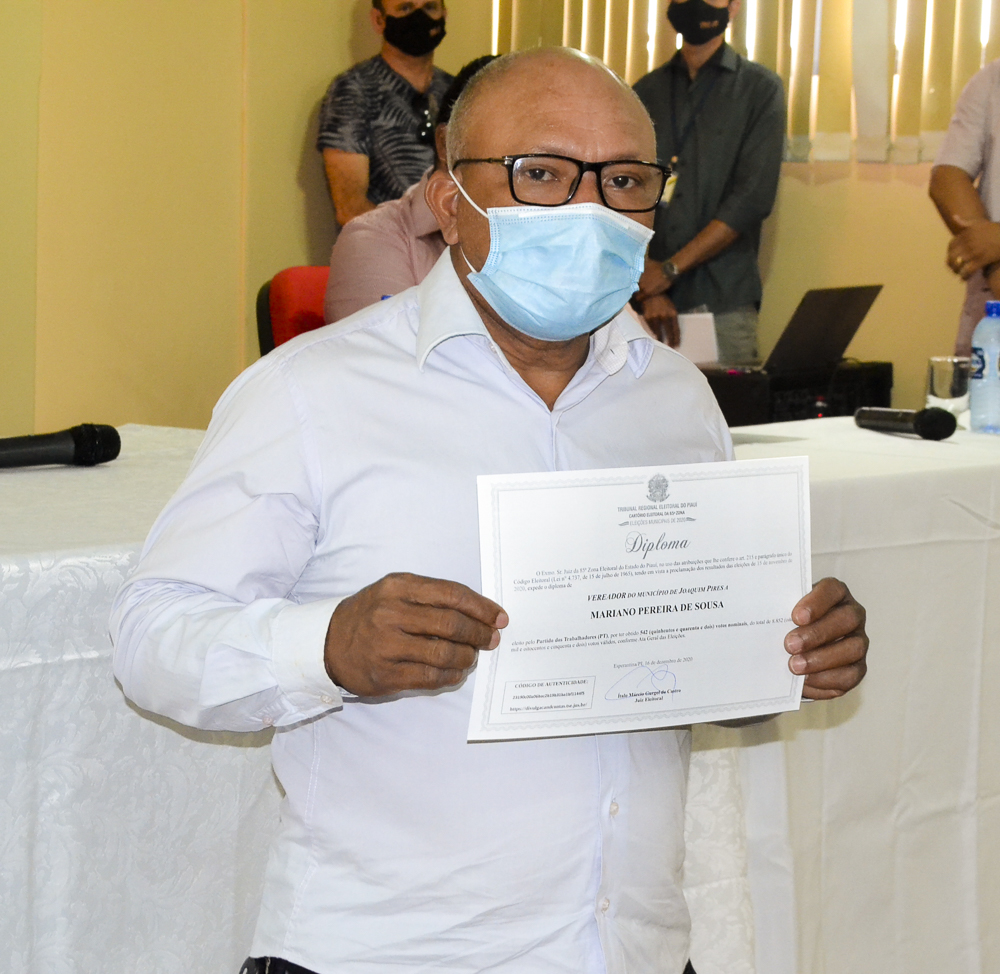 Prefeito eleito Genival Bezerra é diplomado pela Justiça Eleitoral - Imagem 16