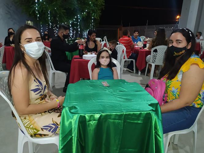 Sistema Objetivo de Ensino de Pedro II encerra ano letivo com festa e lançamento de Ebook - Imagem 47