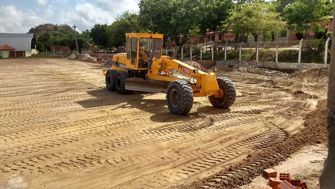 Obras aceleradas de construção do Estádio Cariocão em Monsenhor Gil - Imagem 7