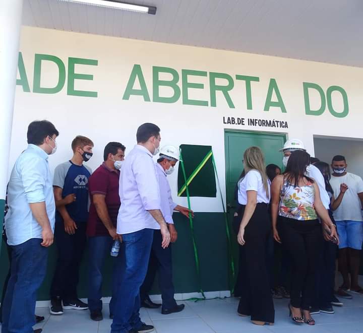 Governador Wellington Dias e equipe do governo visitam Jatobá do Piauí e entregam obras relevantes no município. - Imagem 20