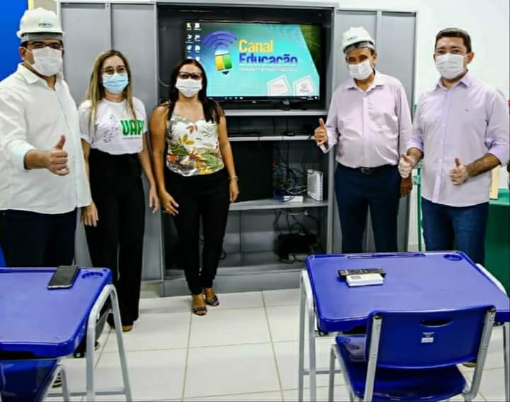 Governador Wellington Dias e equipe do governo visitam Jatobá do Piauí e entregam obras relevantes no município. - Imagem 19