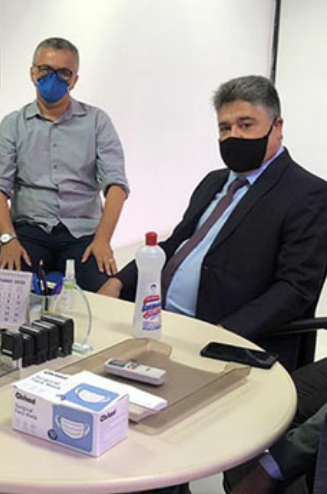 Câmara Municipal de Monsenhor Gil homenageia personalidades por ocasião do aniversário do município - Imagem 4